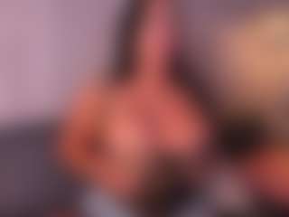 VALERY DUGLASS's Live Sex Cam Show