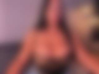 VALERY DUGLASS's Live Sex Cam Show