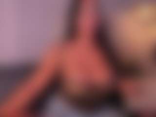 VALERY DUGLASS's Live Sex Cam Show