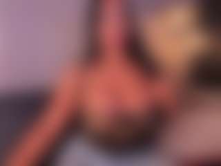 VALERY DUGLASS's Live Sex Cam Show