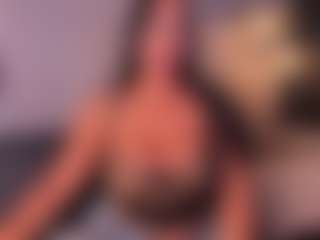 VALERY DUGLASS's Live Sex Cam Show