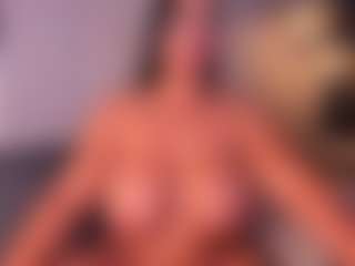 VALERY DUGLASS's Live Sex Cam Show