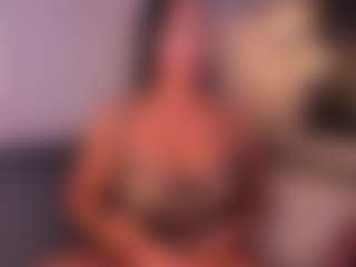 VALERY DUGLASS's Live Sex Cam Show