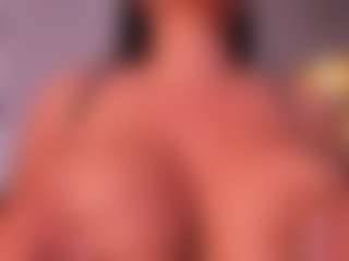 VALERY DUGLASS's Live Sex Cam Show