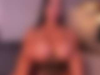 VALERY DUGLASS's Live Sex Cam Show