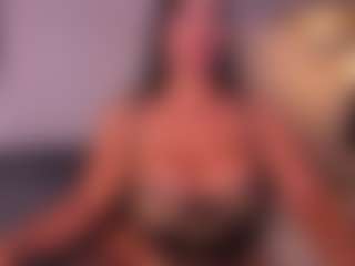 VALERY DUGLASS's Live Sex Cam Show