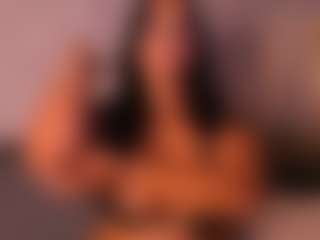 VALERY DUGLASS's Live Sex Cam Show