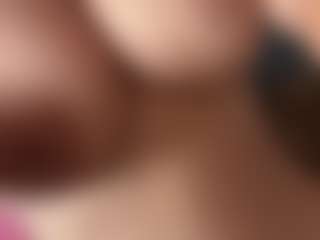 VALERY DUGLASS's Live Sex Cam Show