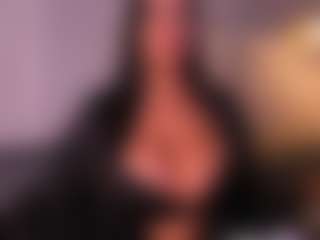 VALERY DUGLASS's Live Sex Cam Show
