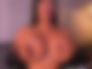 VALERY DUGLASS's Live Sex Cam Show