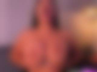 VALERY DUGLASS's Live Sex Cam Show