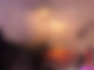 VALERY DUGLASS's Live Sex Cam Show