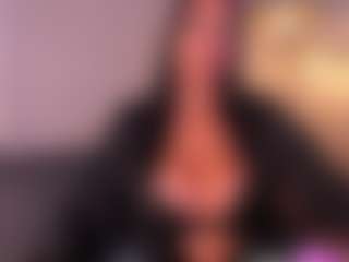 VALERY DUGLASS's Live Sex Cam Show
