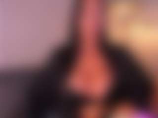 VALERY DUGLASS's Live Sex Cam Show