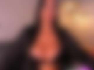 VALERY DUGLASS's Live Sex Cam Show