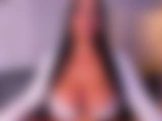 VALERY DUGLASS's Live Sex Cam Show