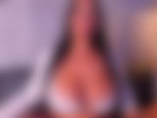 VALERY DUGLASS's Live Sex Cam Show