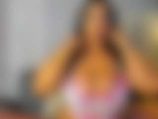 VALERY DUGLASS's Live Sex Cam Show