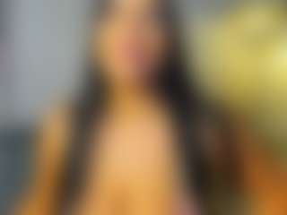 VALERY DUGLASS's Live Sex Cam Show