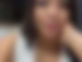 VALERY DUGLASS's Live Sex Cam Show