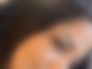 Live cam show with VALERY DUGLASS - Squirt Big Tits on hrnylive.com