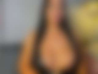 VALERY DUGLASS's Live Sex Cam Show