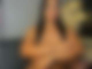 VALERY DUGLASS's Live Sex Cam Show