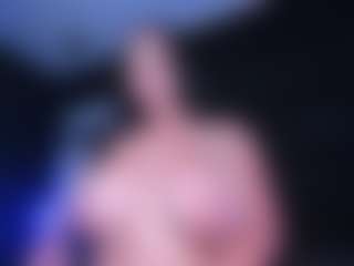 Live cam show with VALERY - Brown Eyes on StripNow