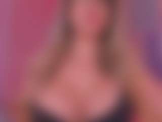 Live cam show with Chloe Preston - Brown Hair on AdultVida.com