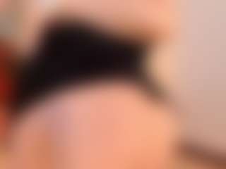 Live cam show with Chloe Preston - Brown Eyes on Nude Chat * 1 On 1 Webcam Sex * Live Cam Show