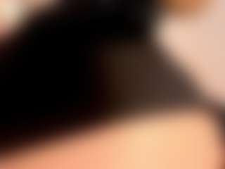 Live cam show with Chloe Preston - Petite on Camsoda