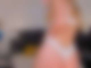 Live cam show with Chloe Preston - Brown Hair Toys on Camiplay Live