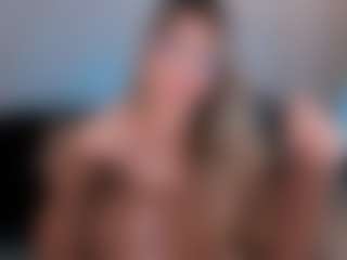 Live cam show with Chloe Preston - Brown Hair Teen (18+) on Mixed Magazine Live