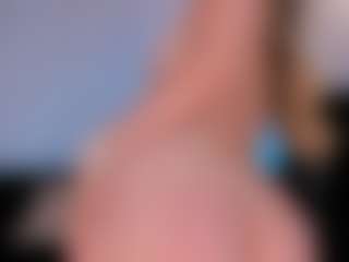 Live cam show with Chloe Preston - BBW on Chatstar
