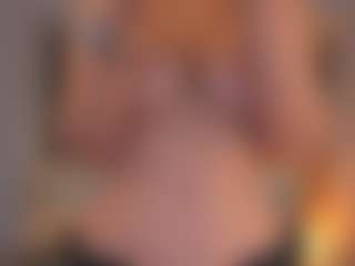 Live cam show with Chloe Preston - Cum Curvy on Camsoda