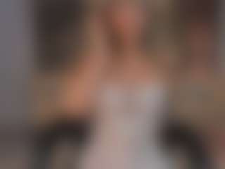 Live cam show with Chloe Preston - Small Tits on xxxlivecams.org
