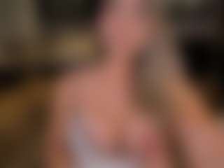 Live cam show with Chloe Preston - Dirty on liverealitysex.com