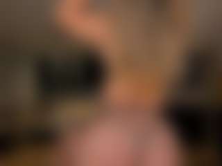 Live cam show with Chloe Preston - Brown Hair Teen (18+) on StripNow