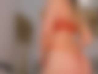Live cam show with Chloe Preston - Thong on CamClone