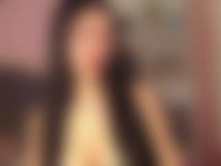 Live cam show with Camiilaa-torres - Granny on Free Soda