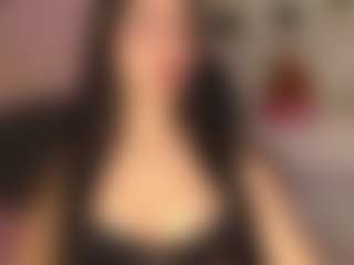 Live cam show with Camiilaa-torres - Facial Piercings on SxyPornLive
