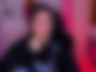 Live cam show with Camiilaa-torres - Bedroom on Camsoda Late Night
