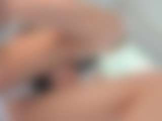 Ella-Vee's Live Sex Cam Show