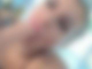 Ella-Vee's Live Sex Cam Show