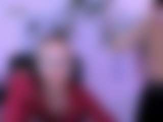 Live cam show with gloria-bubble - Cum on Dolls Live
