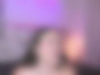 Live cam show with KateMoorex - Blonde Hair on sexytreat.net
