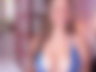 KateMoorex MILF webcam performer live streaming