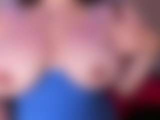 Live cam show with KateMoorex - Spy MILF on livesuperchat.net