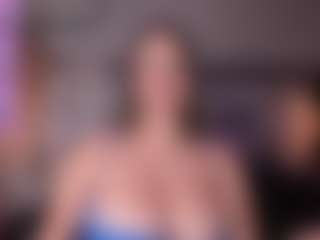 Live cam show with KateMoorex - Handjob on fapnchat
