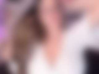 Live cam show with Kate Moorex - Twerk on Uber Horny